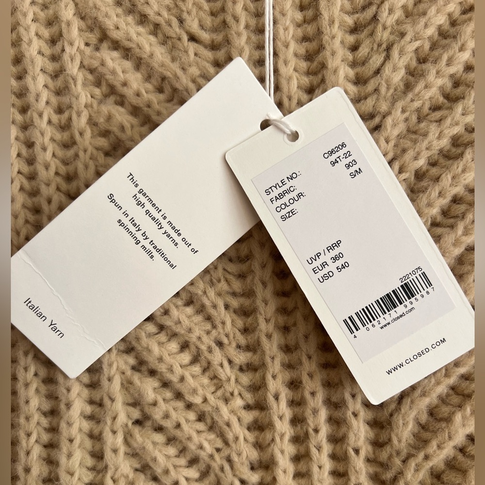 NWT $540 Closed Elegant Beige Women's Sweater poncho Alpaca Size S M Knit - Picture 11 of 12